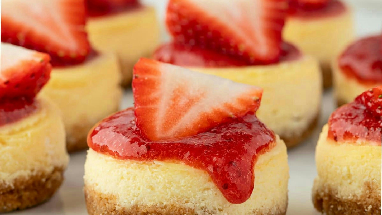 Miniature Strawberry Cheesecake Bites