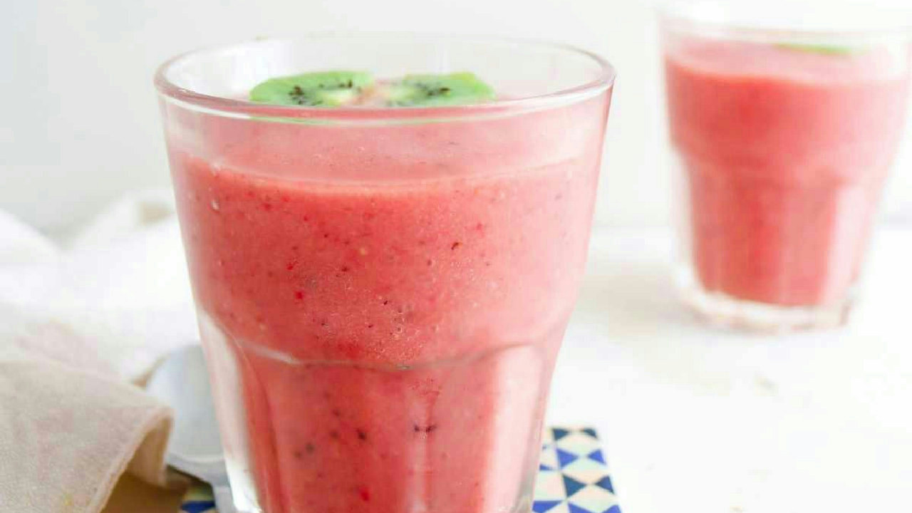 Strawberry Kiwi Pineapple Smoothie