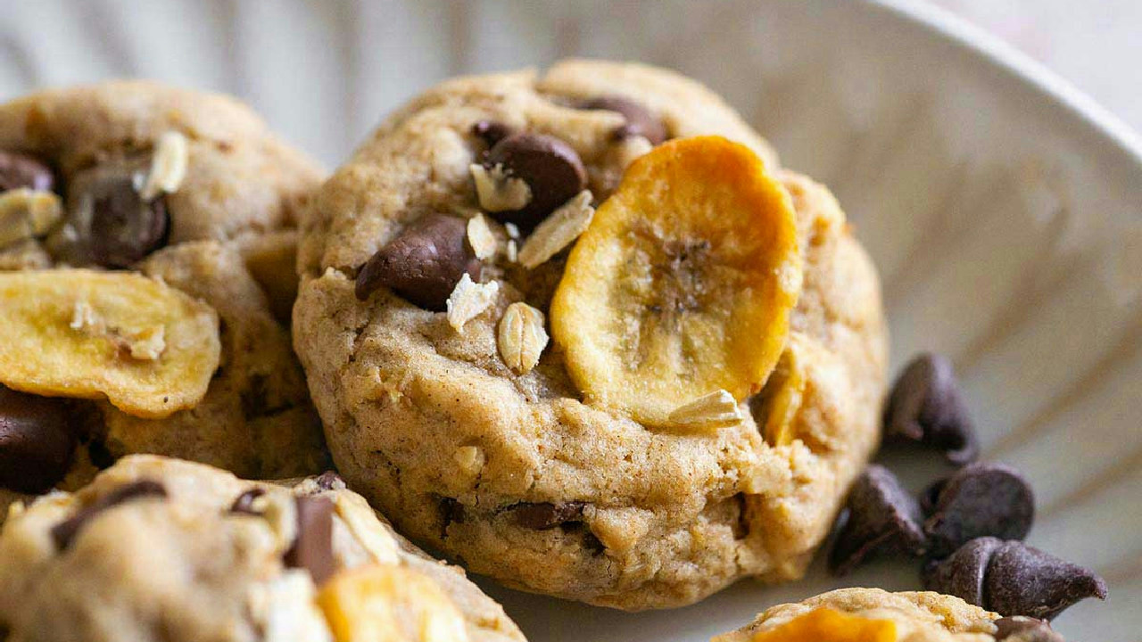 Easy 1-Bowl Banana Bread Chocolate Chip Cookies Recipe
