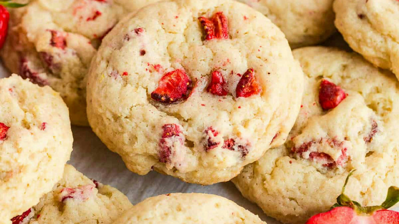 Strawberry Cookies