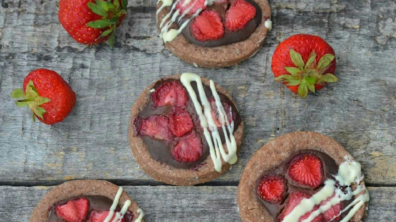 Chocolate Strawberry Cookies