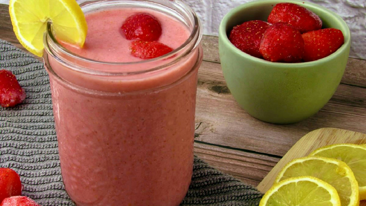 Strawberry Lemonade Smoothie