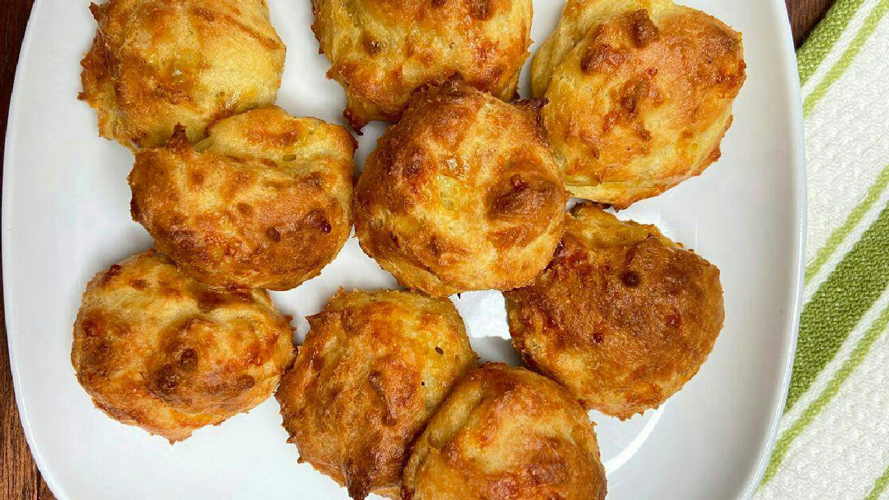 Gougères Gruyère - French Appetizer Recipe