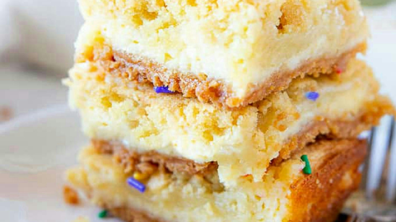 Sugar Cookie Cheesecake Bars