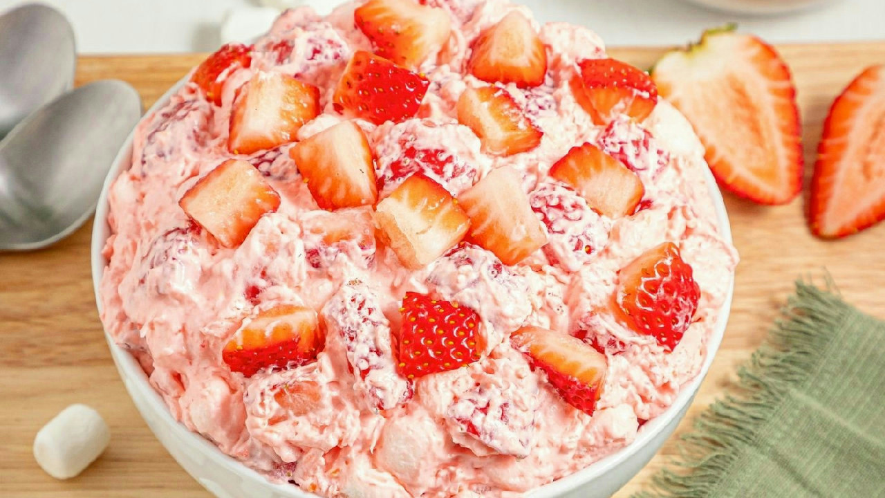 Strawberry Fluff Strawberry Fluff