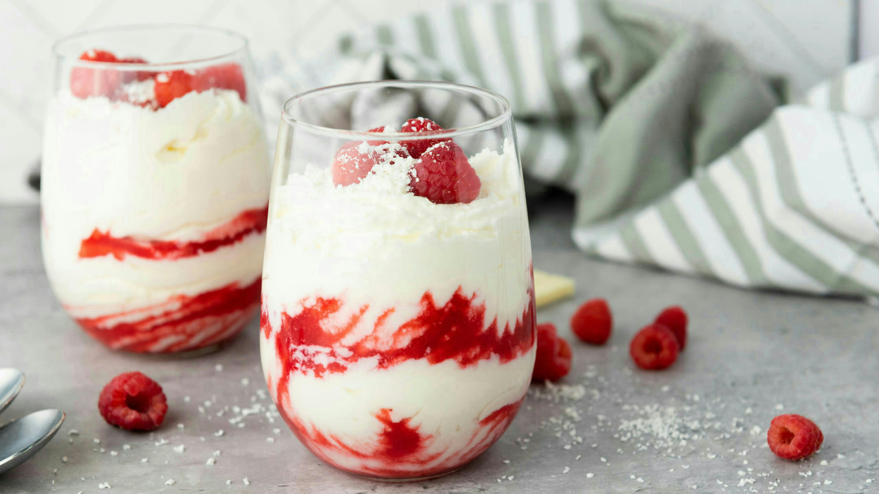 White Chocolate Raspberry Mousse Cups White Chocolate Raspberry Mousse Cups