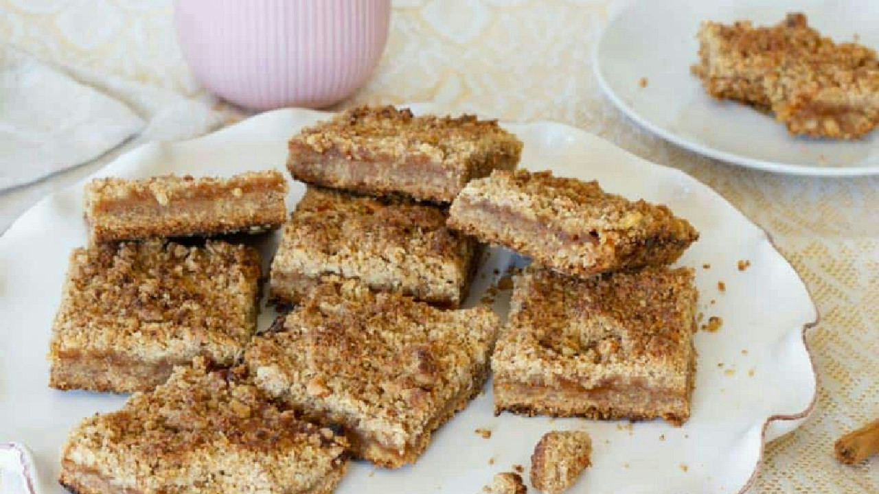 Apricot Oat Bars Recipe (Gluten-Free)