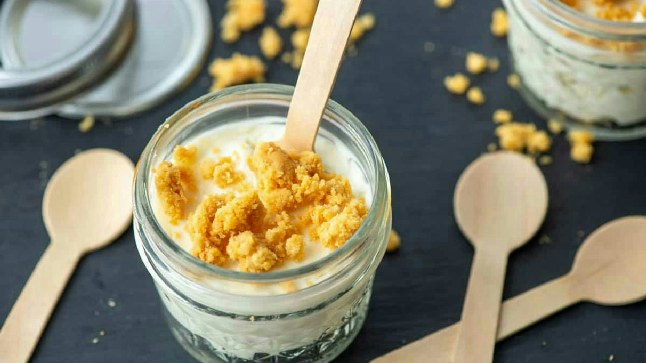 Mini No Bake Lemon Cheesecake (Keto) Mini No Bake Lemon Cheesecake (Keto)