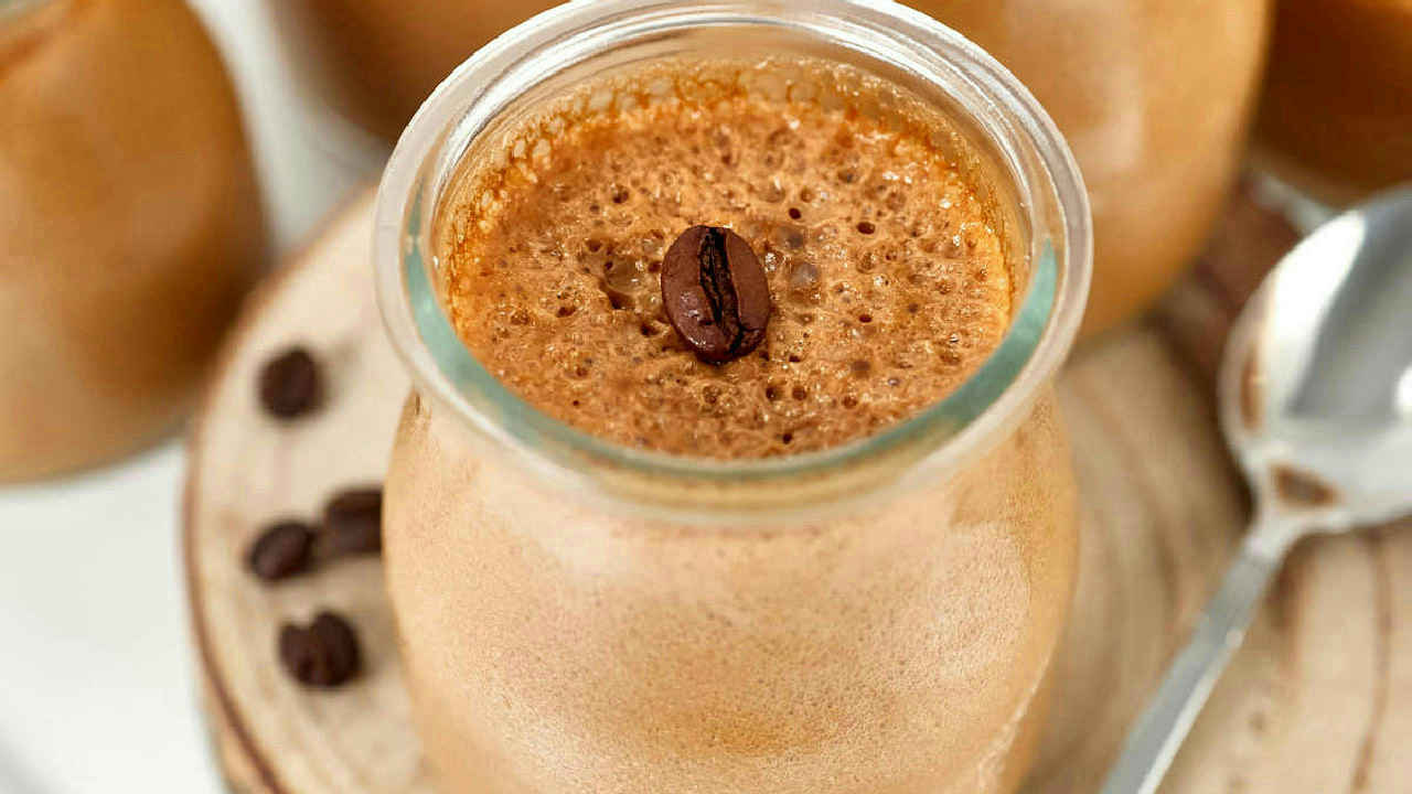 Coffee Mousse (Only 4 Ingredients!) Coffee Mousse (Only 4 Ingredients!)