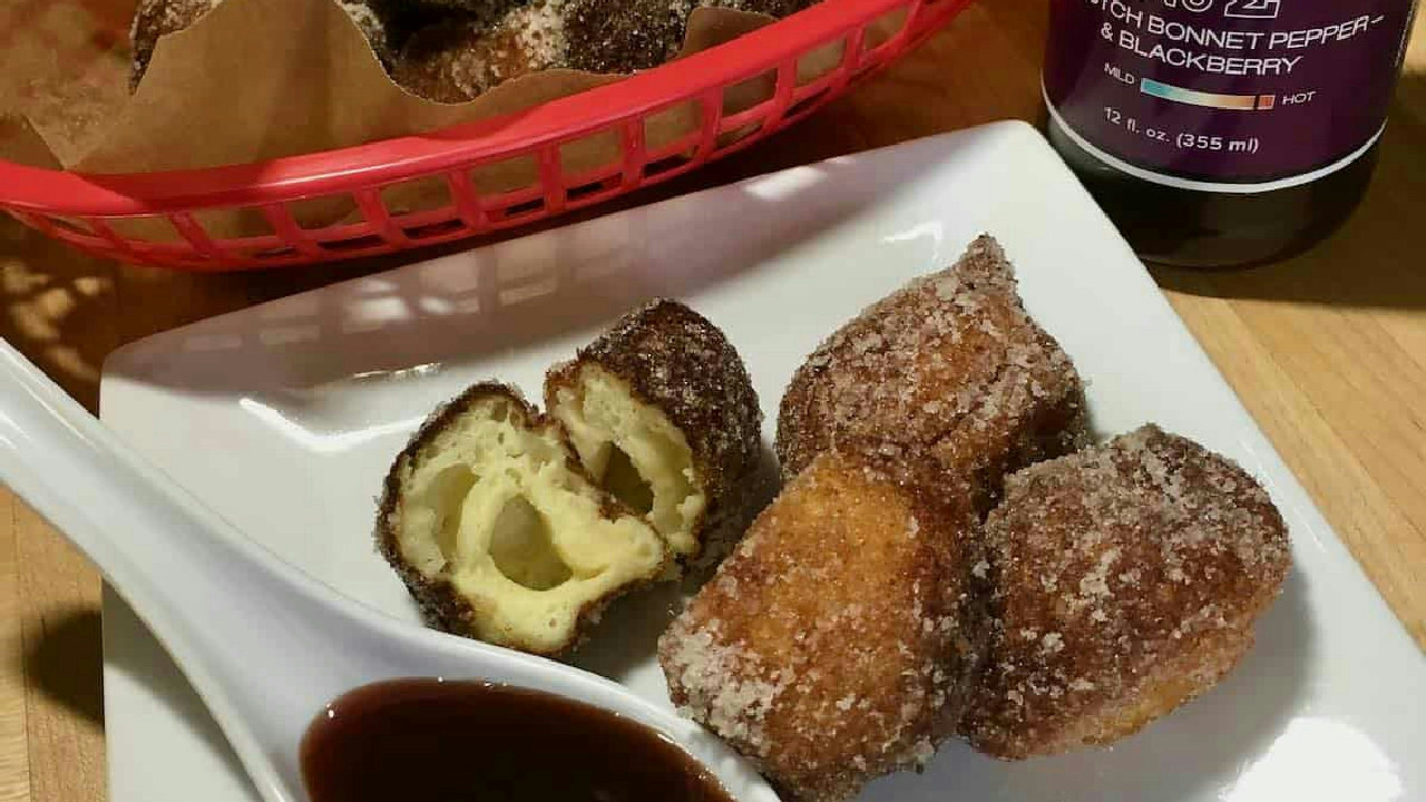 Zeppole: Ricotta Donuts