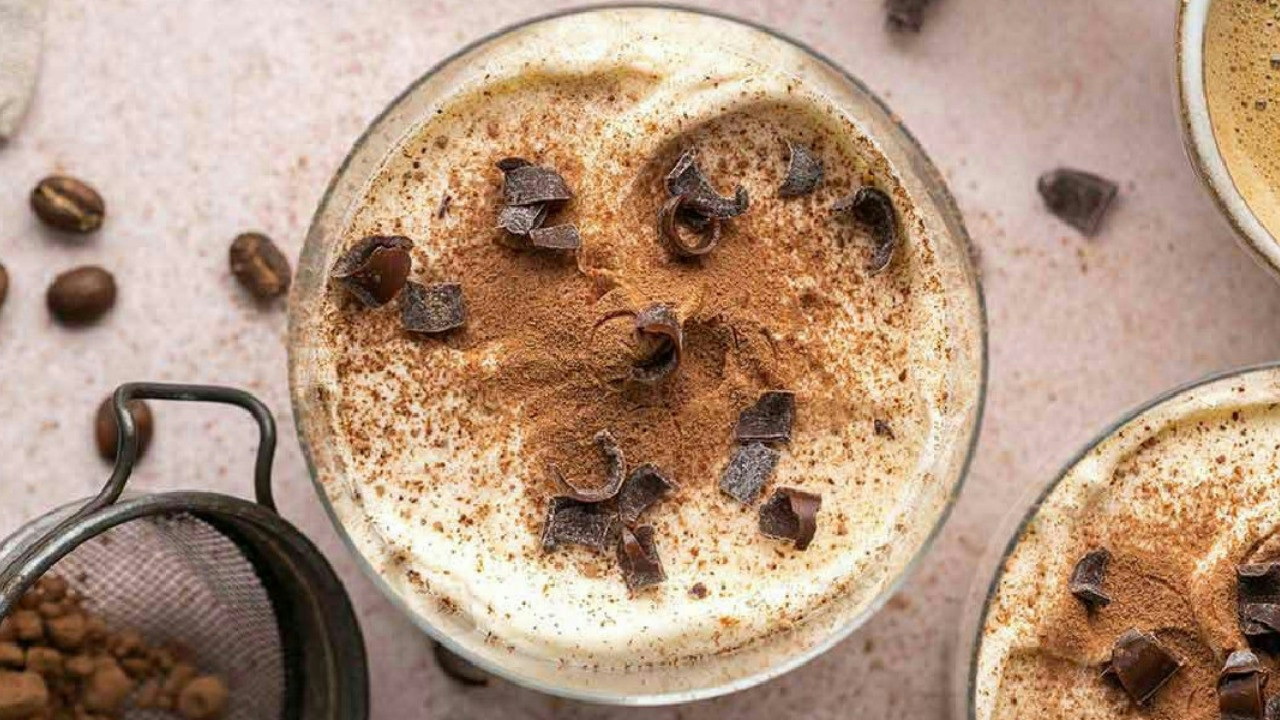 10-Minute Individual Tiramisu Cups Recipe