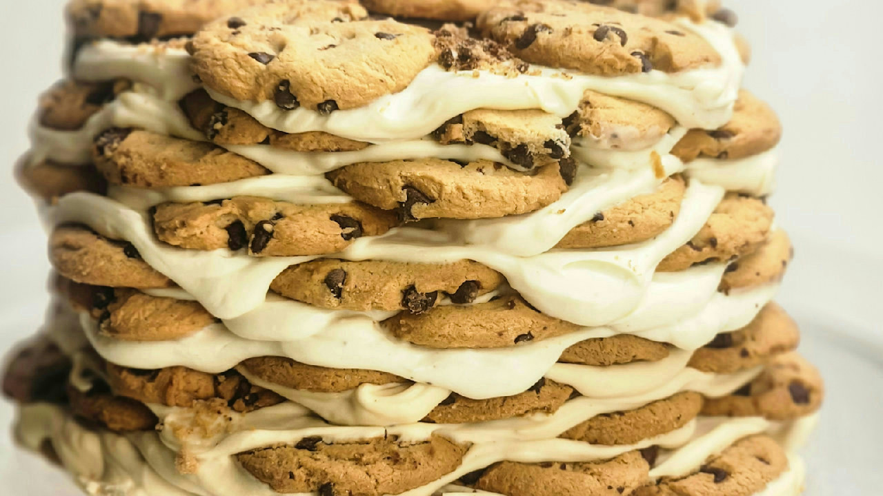 Milk 'N' Cookies Icebox Cake Milk 'N' Cookies Icebox Cake
