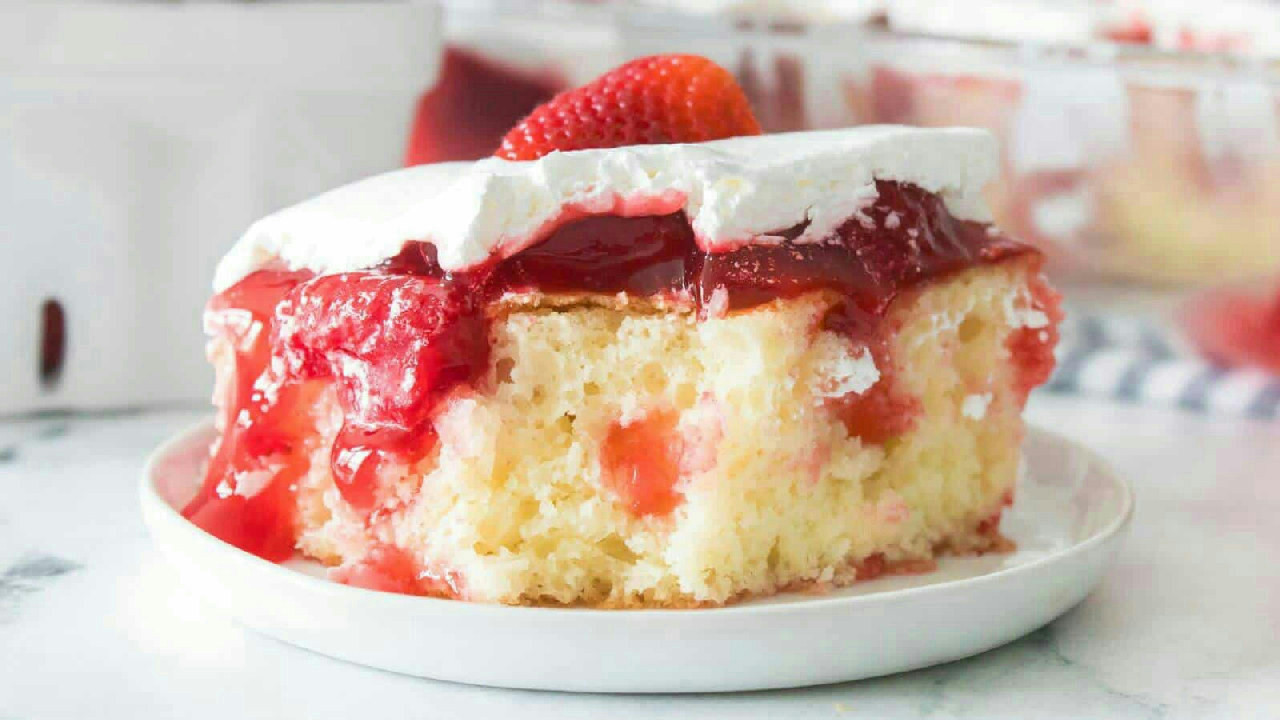 Easy Strawberry Poke Cake Recipe Easy Strawberry Poke Cake Recipe