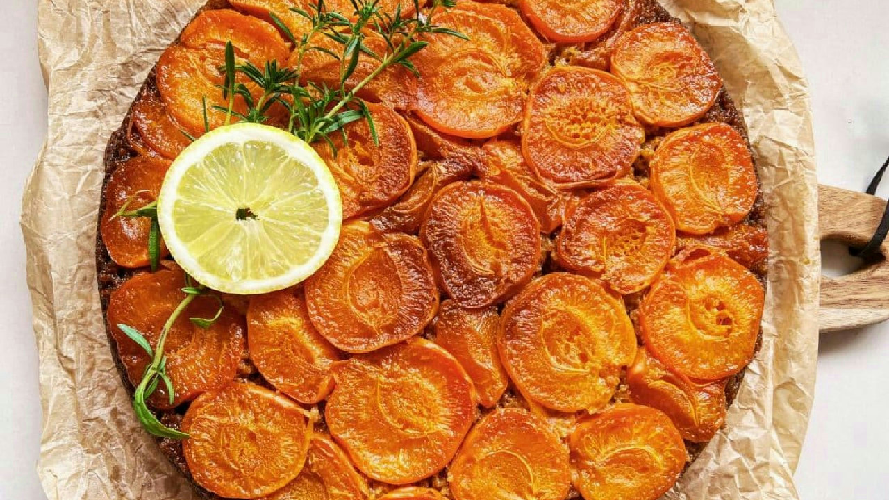 Thyme Apricot Upside-down Cake Thyme Apricot Upside-down Cake