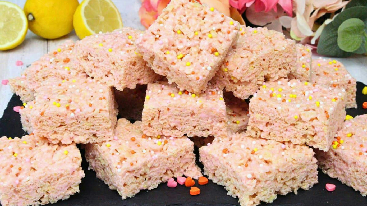 Why These Pink Rice Krispie Treats Are Disappearing Fast!