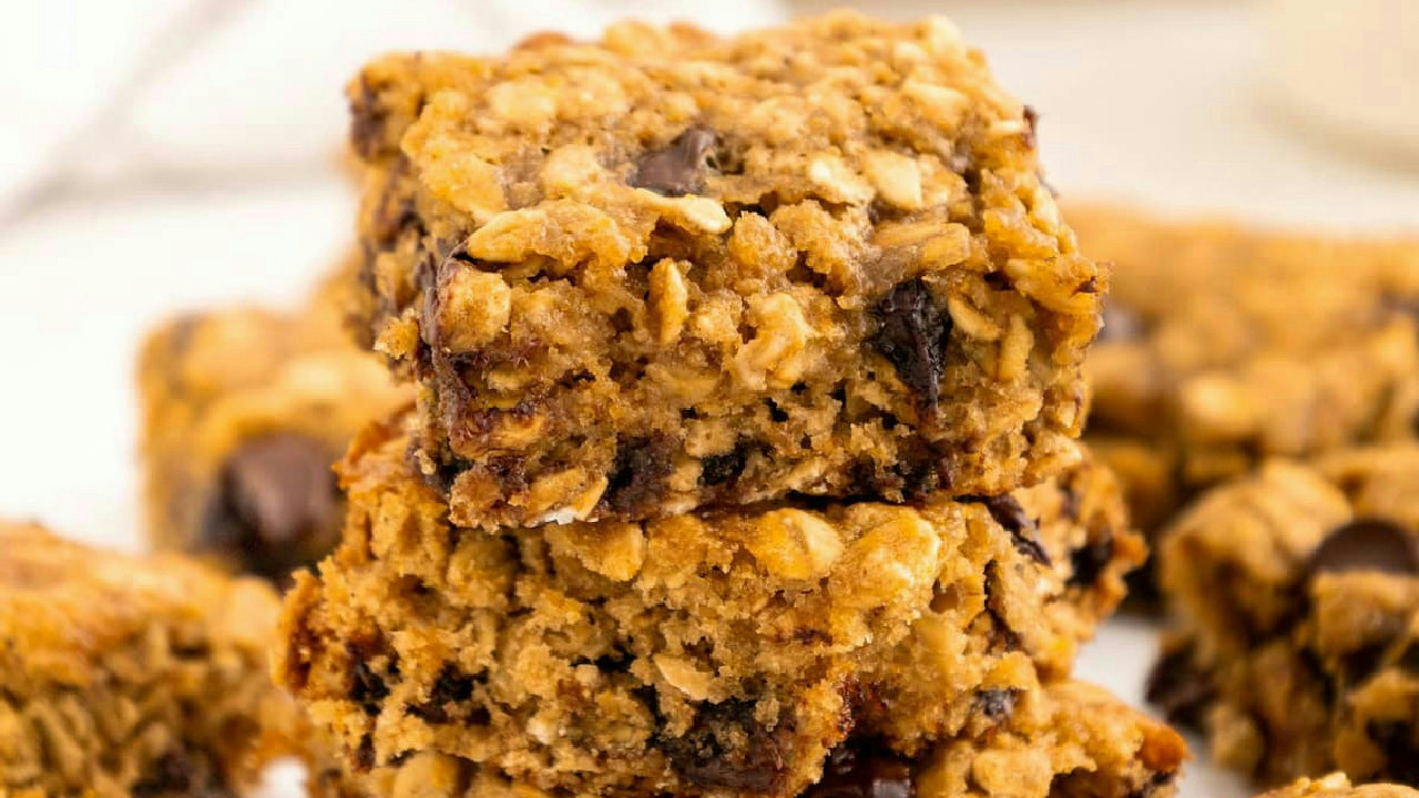 Chocolate Chip Oatmeal Bars