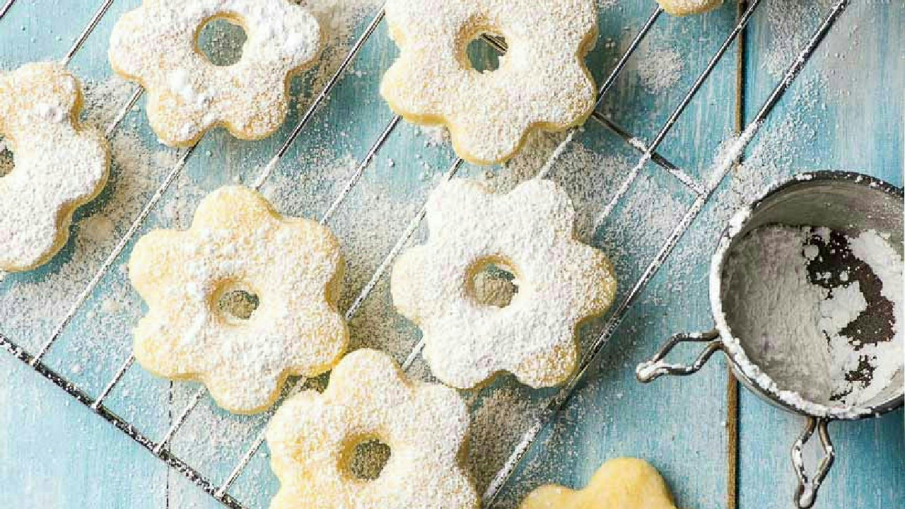Canestrelli (Italian Egg Yolk Cookies)