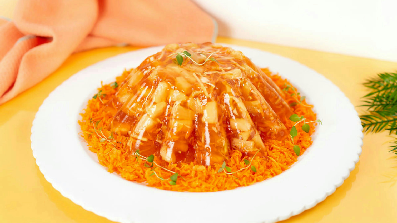 Sunshine Salad (Carrot & Pineapple Jello Salad) Sunshine Salad (Carrot & Pineapple Jello Salad)