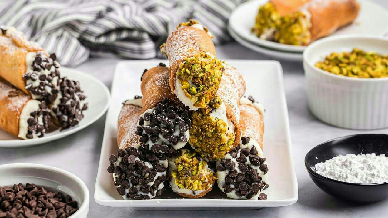 Homemade Cannoli Homemade Cannoli