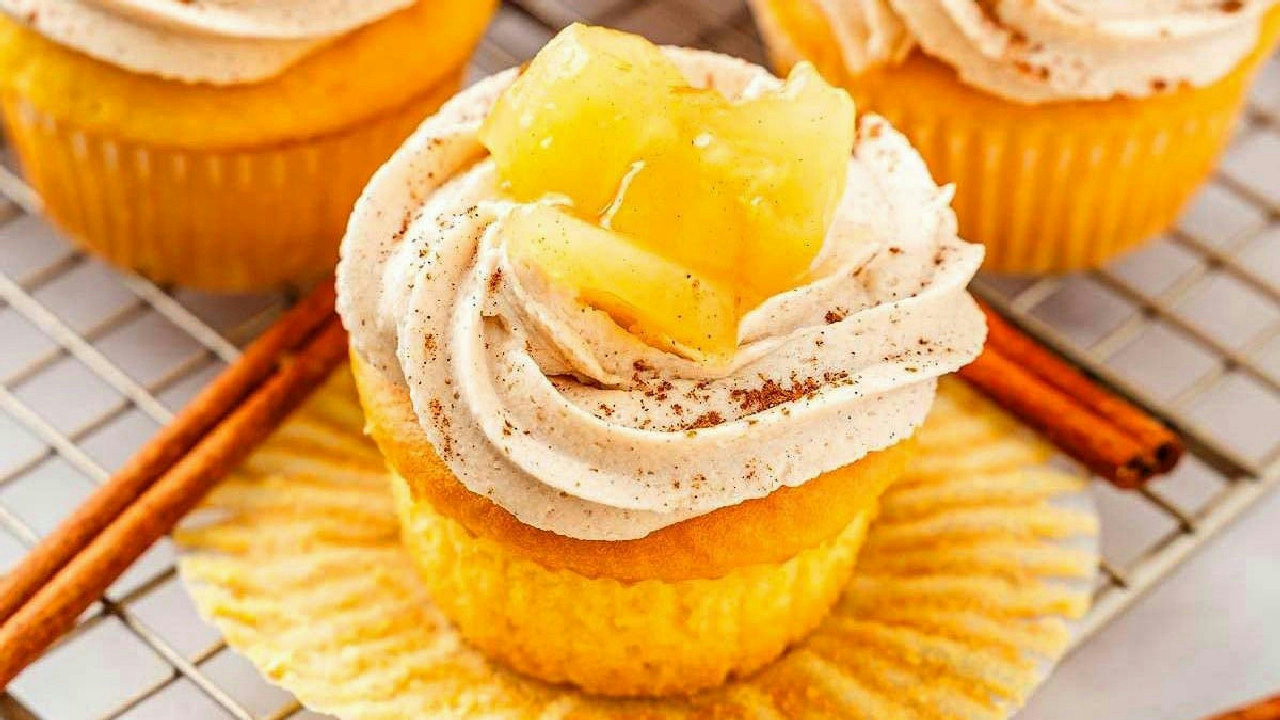 Apple Pie Cupcakes Apple Pie Cupcakes