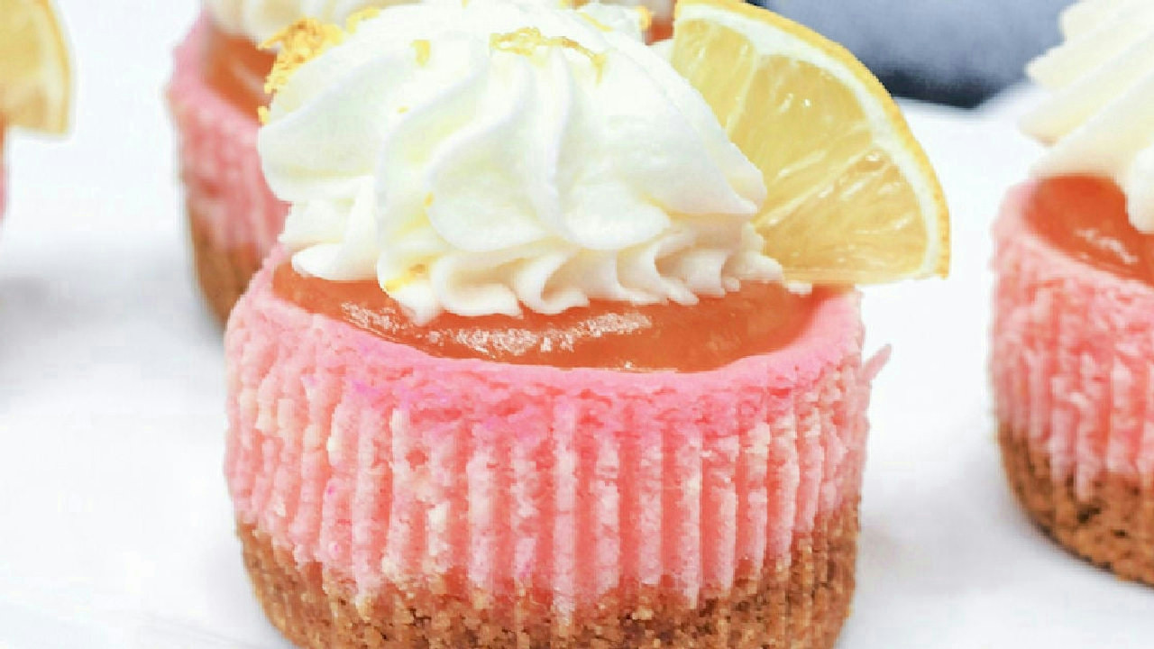 Pink Lemonade Mini Cheesecakes -- Easy Recipe!