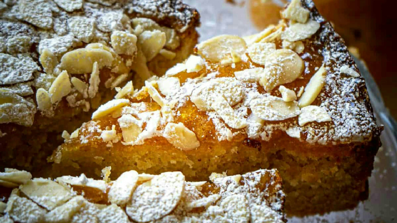Italian Almond Cake
