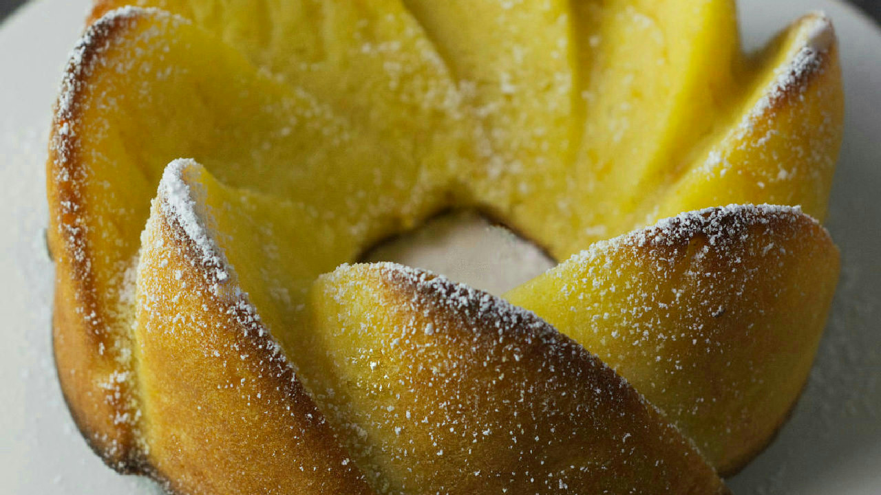 Irresistibly Moist Honeybell Cake Irresistibly Moist Honeybell Cake