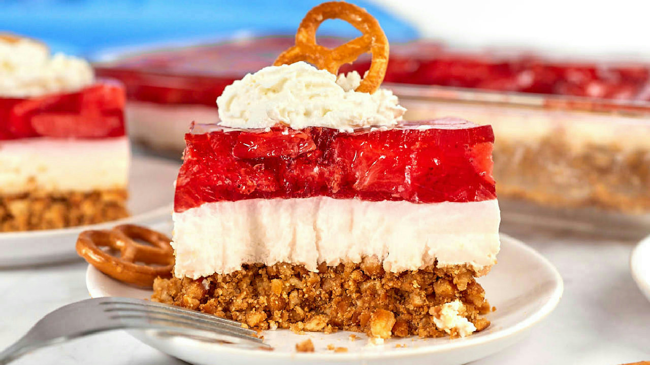 Strawberry Pretzel Salad Strawberry Pretzel Salad