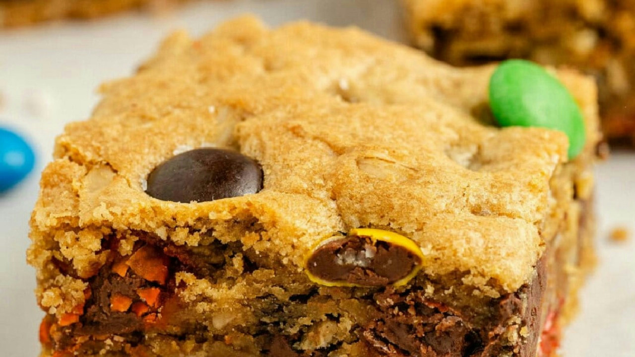 Monster Cookie Bars