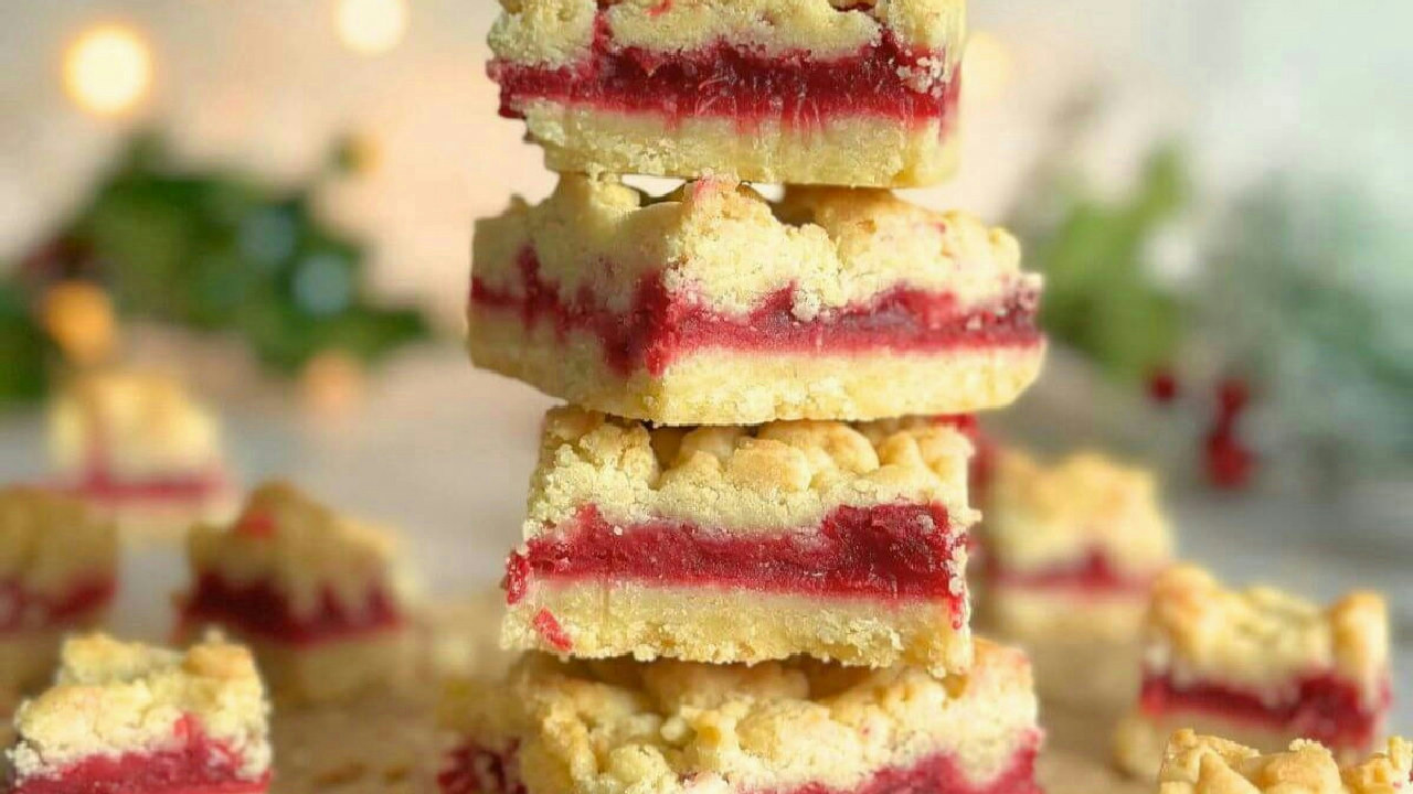 Easy Cranberry Crumble Bars (Sweet and Tart Dessert) - JoinYourLife4U
