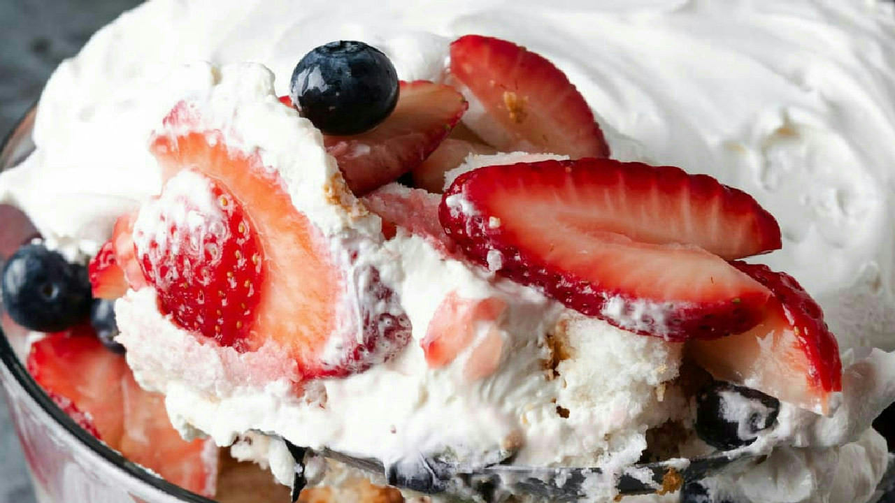 Easy Red, White, and Blue Trifle Easy Red, White, and Blue Trifle