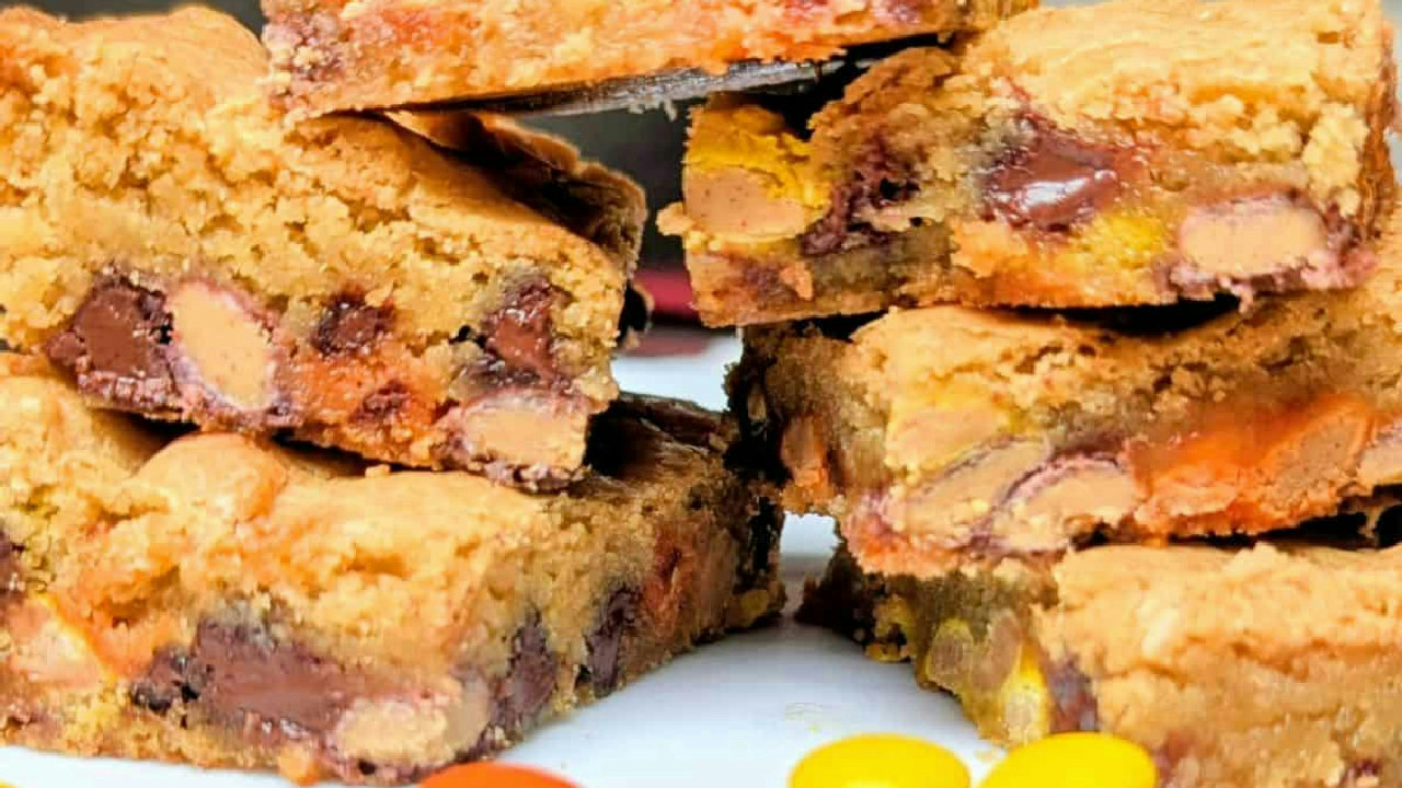 Peanut Butter Chocolate Chip Bars