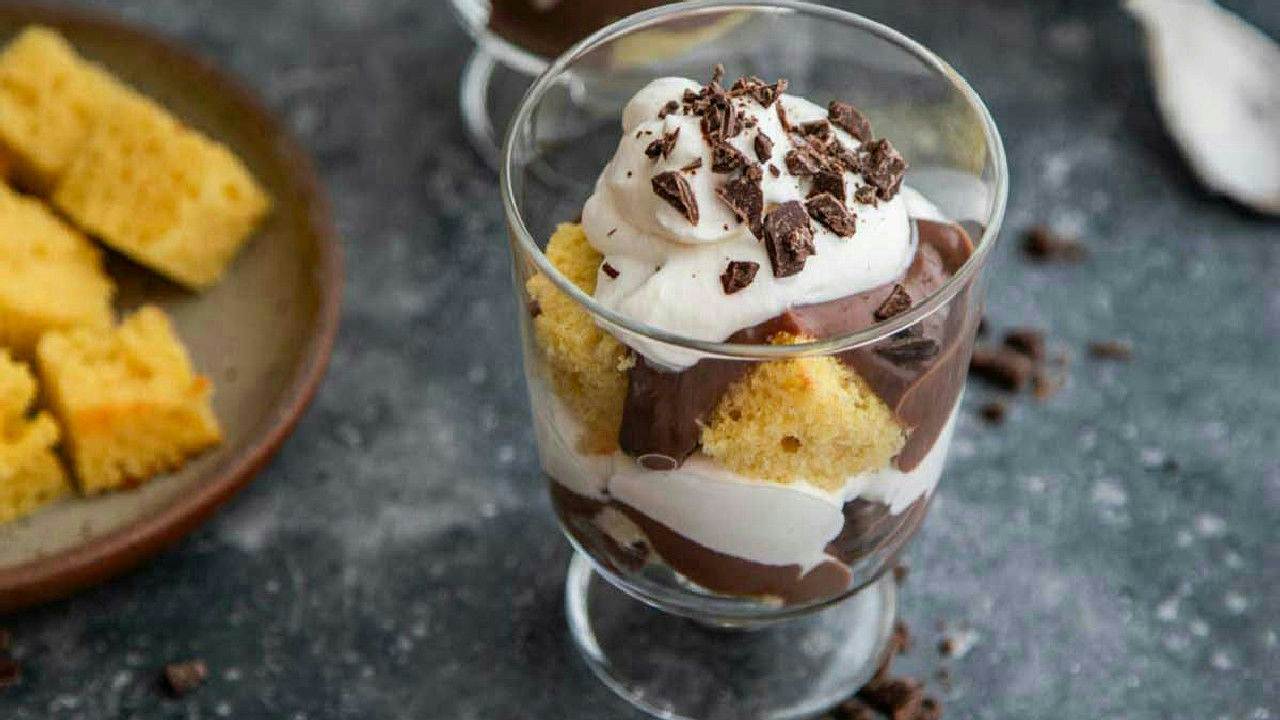 Trifle Cake + Pudding Dessert Trifle Cake + Pudding Dessert