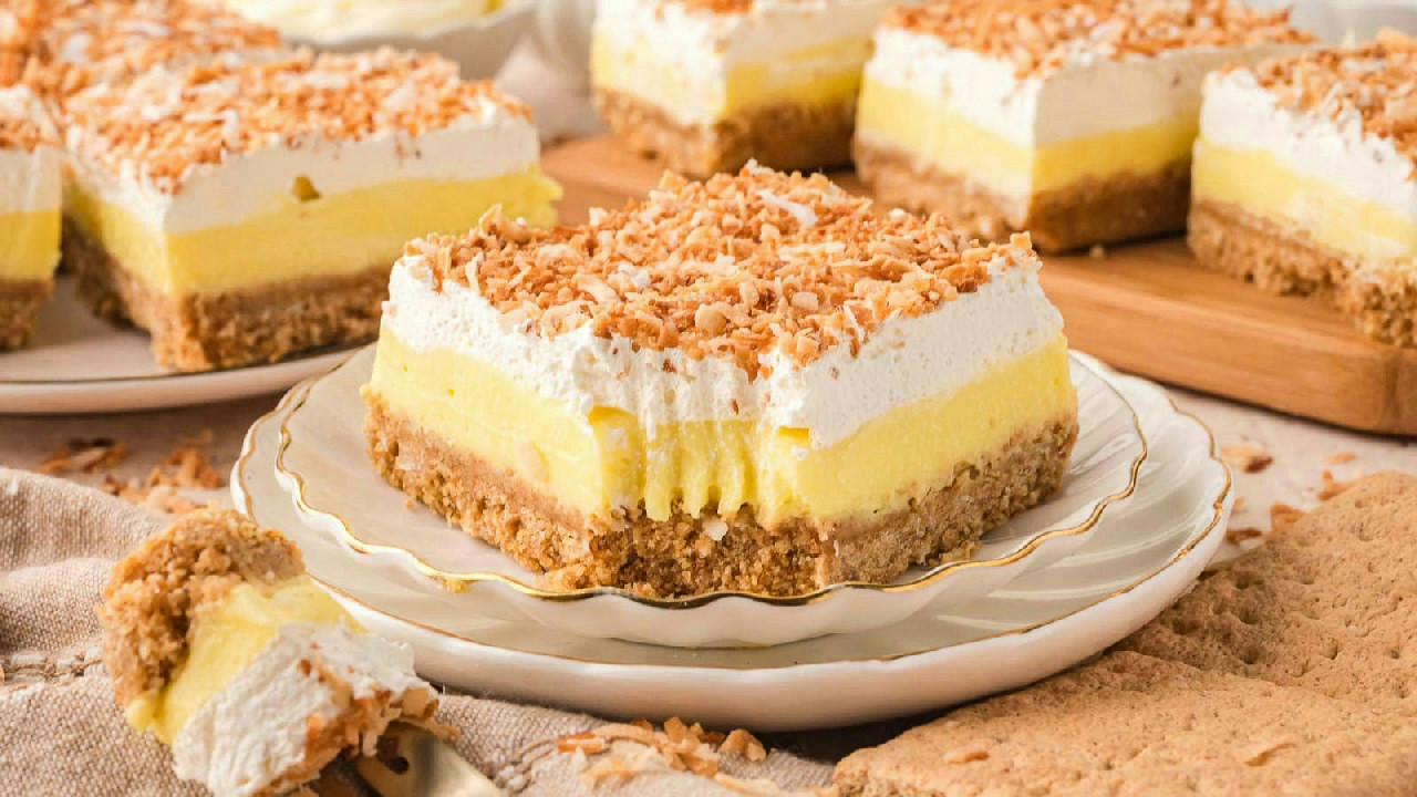 No-Bake Coconut Cream Bars with Toasted Coconut