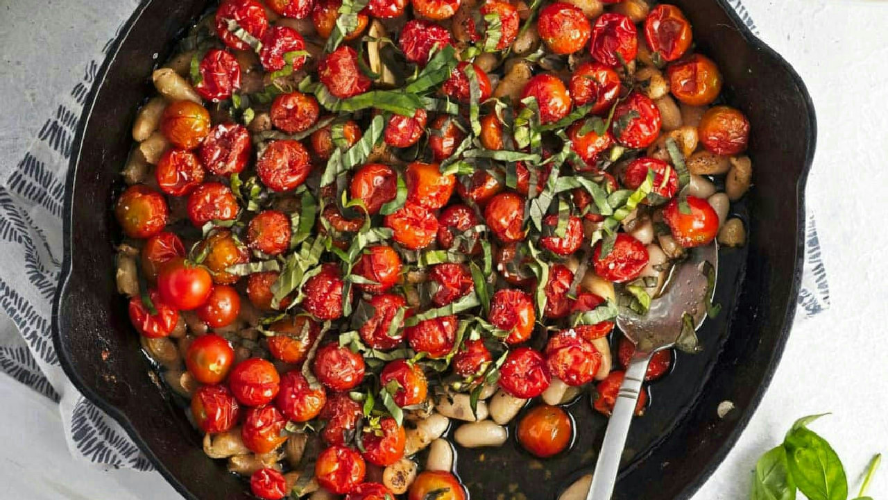 Tomato Crostini with White Beans and Garlic
