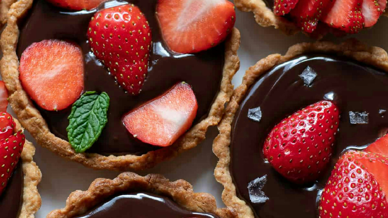 Chocolate Strawberry Tartlets