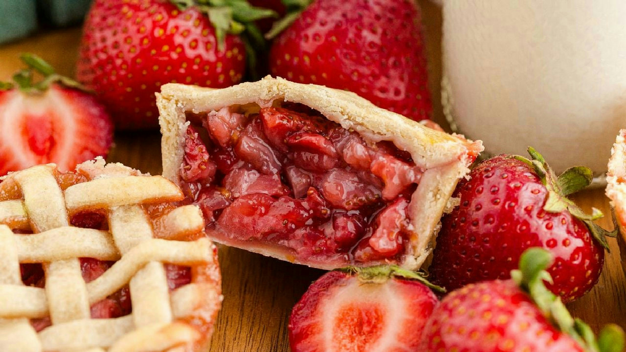 Mini Strawberry Pies