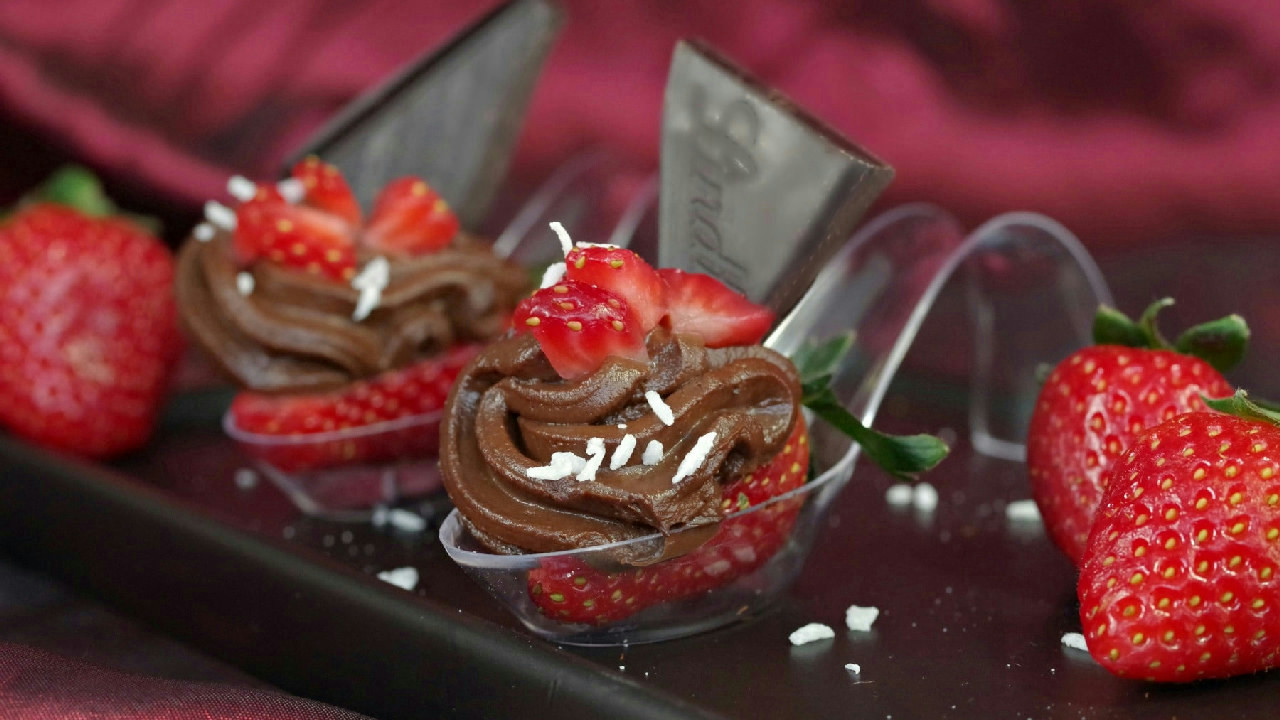 Chocolate Avocado Mousse & Strawberry Spoon Desserts