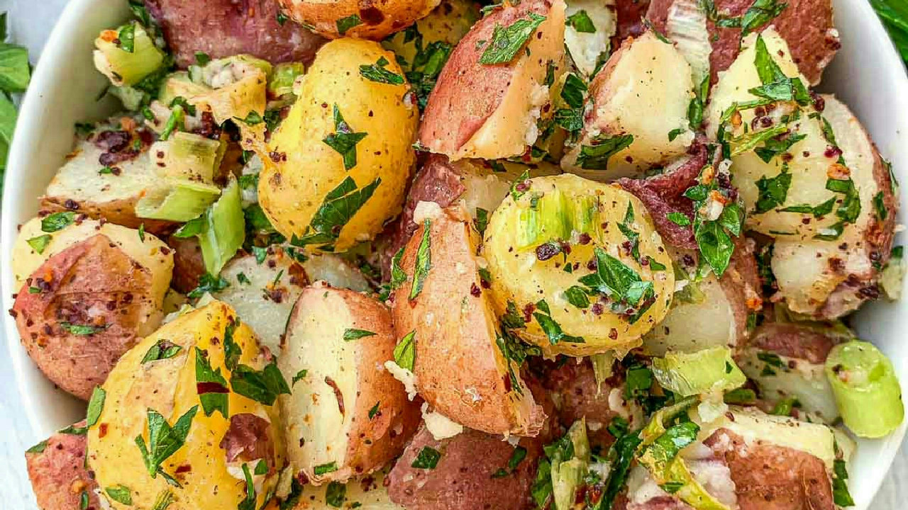 Easy Turkish Potato Salad (Patates Salatasi)