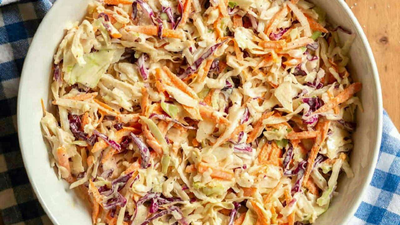 Creamy American Coleslaw