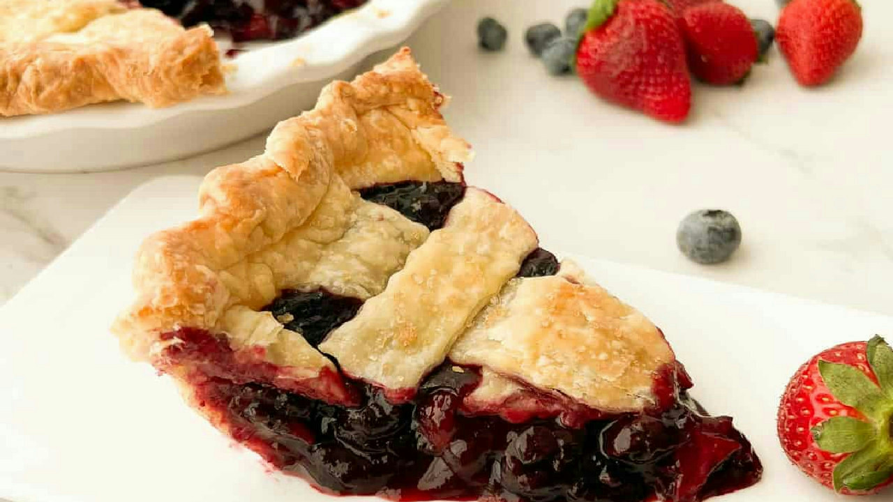 Blueberry Strawberry Pie