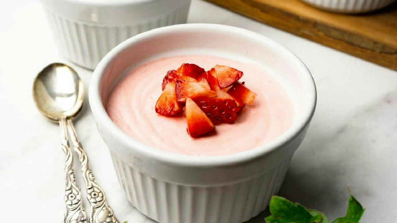 Strawberry mousse