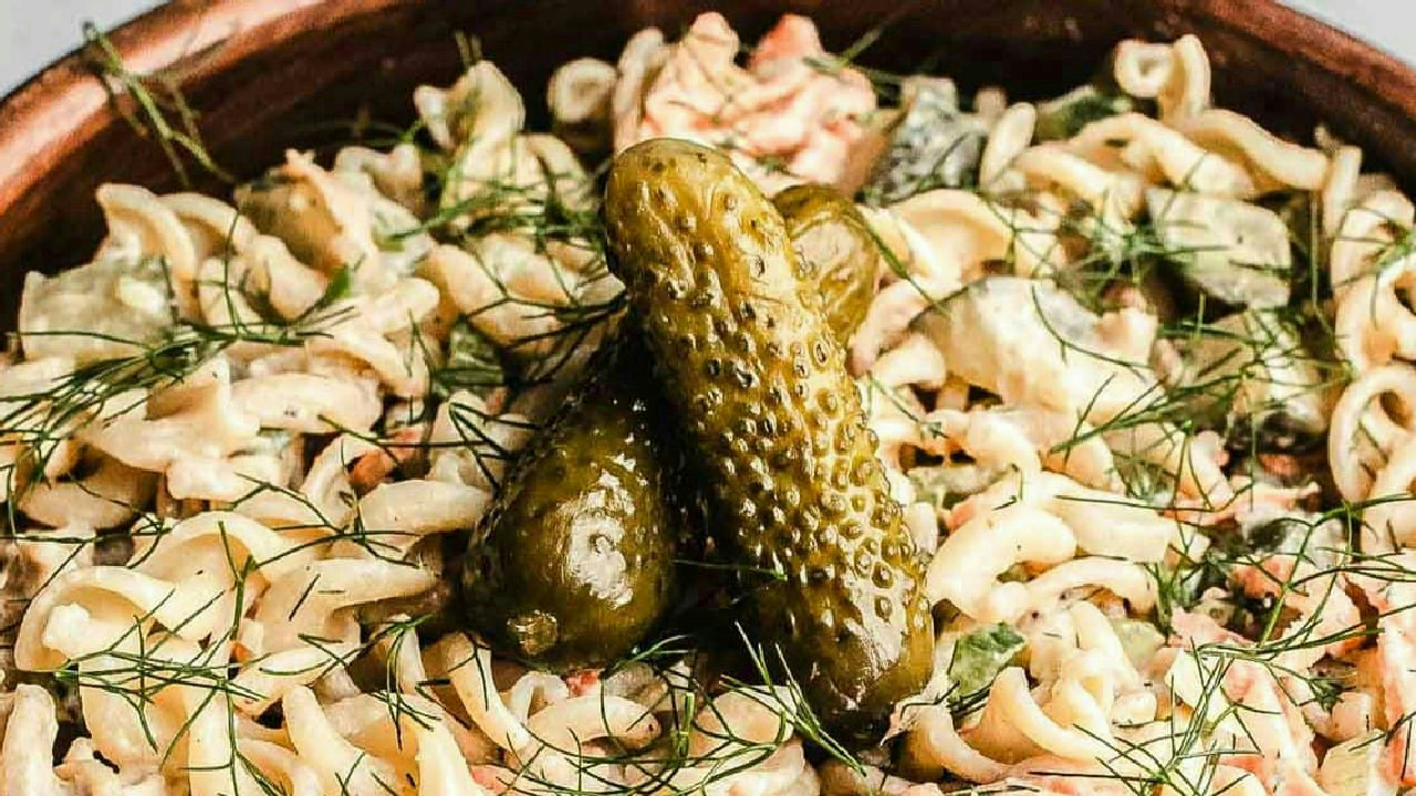 Viral Pickle Pasta 