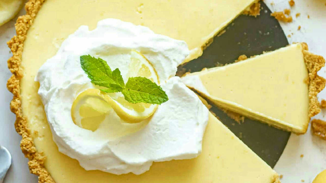 Old Fashioned Lemon Icebox Pie Old Fashioned Lemon Icebox Pie