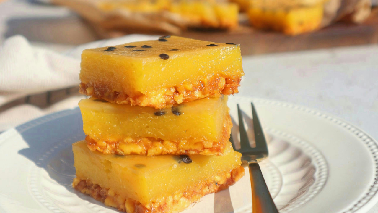 Mango passionfruit bites: vegan, grain-free and fat-free Mango passionfruit bites: vegan, grain-free and fat-free