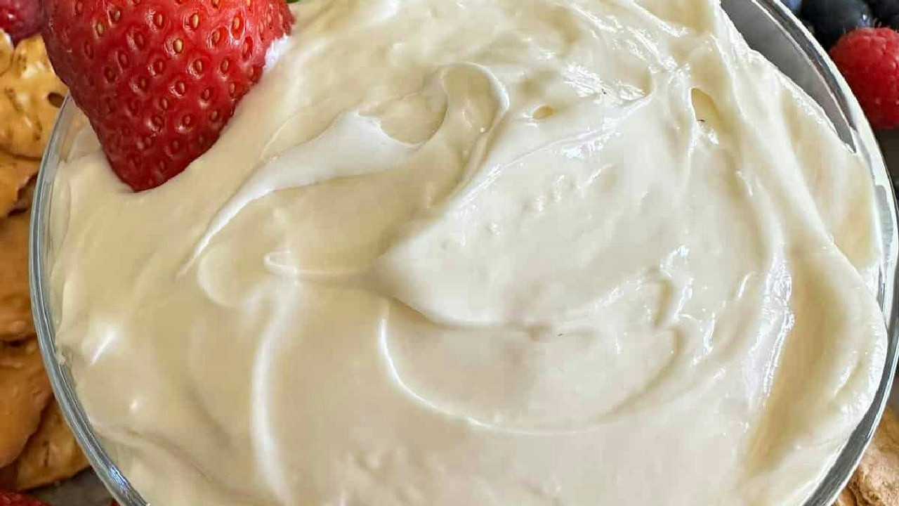 Marshmallow Fluff Fruit Dip (Easy 3 Ingredient Recipe)